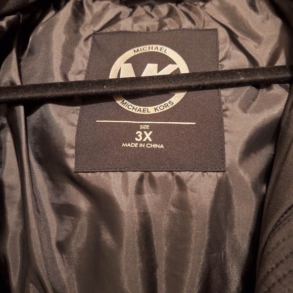 MICHEAL KORS Puff coat, worn1x! Sz 3x-Plus (runs Big) - Picture 8 of 8